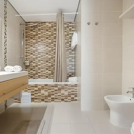 Amparo Cozy Two Bedroom For Family By Guests4you Апартаменты *