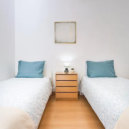アパート Amparo Cozy Two Bedroom For Family By Guests4you ポルティマン