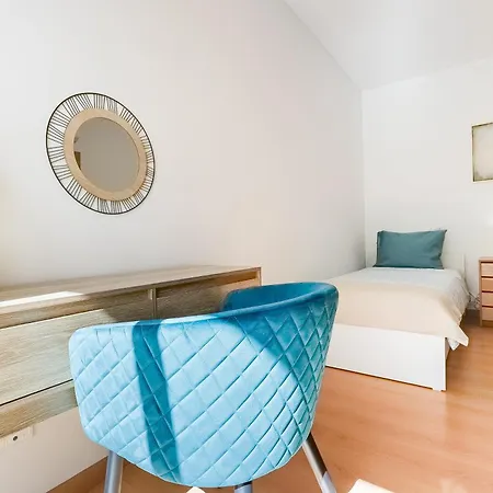 Amparo Cozy Two Bedroom For Family By Guests4you Апартаменты